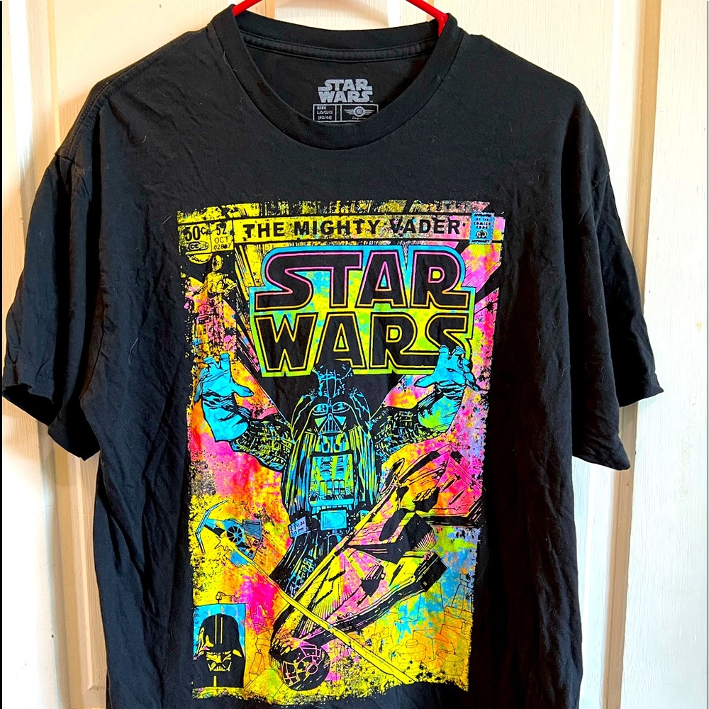Star Wars/Darth Vader, Size Large t-shirt. Like New condition.